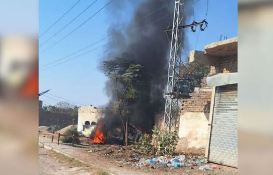 पाकिस्तान में विद्रोहियों का बड़ा हमला, चेक पोस्ट पर उड़ा दी बारूद से भरी गाड़ी, 11 जवानों की मौत