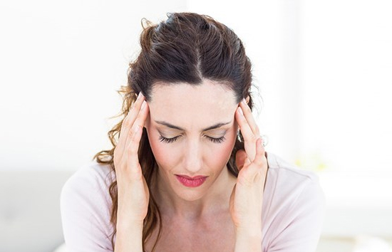 अगर होता है लगातार सिरदर्द तो न करें नजरअंदाज, हो सकती है ब्रेन टीबी