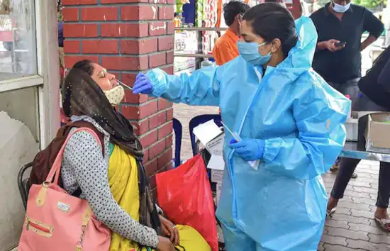 corona virus in india : पिछले 24 घंटे में 31,222 नए केस, 290 मरीजों की मौत 
