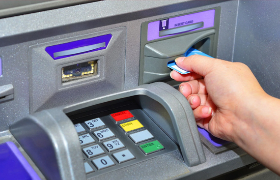 अब किसी भी ATM से बिना कार्ड के निकाल पाएंगे पैसे, RBI गवर्नर ने किया ये बड़ा ऐलान