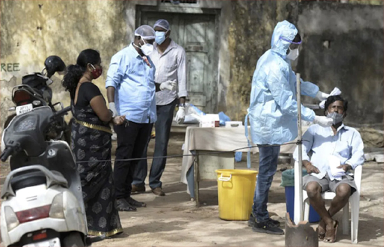 coronavirus in india : देश में पिछले 24 घंटों में कोरोना के 3805 नए केस, 22 लोगों की मौत 