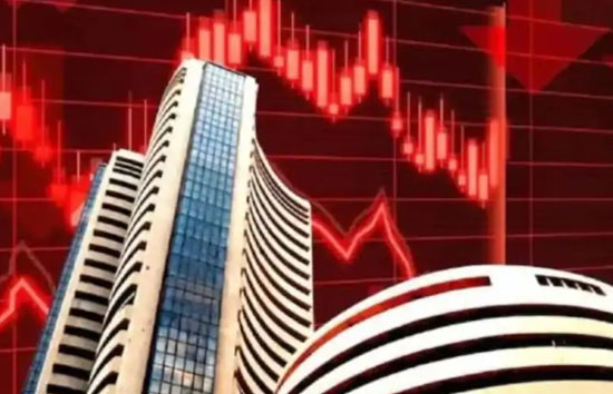 Stock Market : आज भी शेयर बाजार में हलचल, खुलते ही फिसला, कल डूबे थे ₹ 5 लाख करोड़