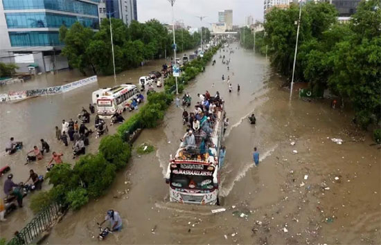 पाकिस्तान : भारी बारिश और आंधी की वजह से 28  लोगों की मौत, 145 घायल, 69 घर क्षतिग्रस्त 