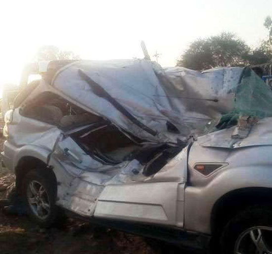 कानपुर से लखनऊ आ रहे एसटीएफ का वाहन क्षतिग्रस्त, एक की मौत, पांच घायल 