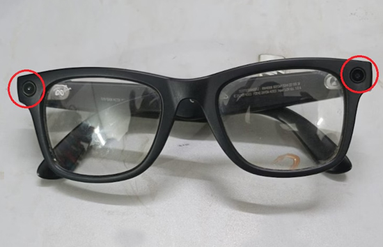 अयोध्या: चश्मे में लगे कैमरे से खींच रहा था राम मंदिर की फोटो, पुलिस ने किया गिरफ्तार