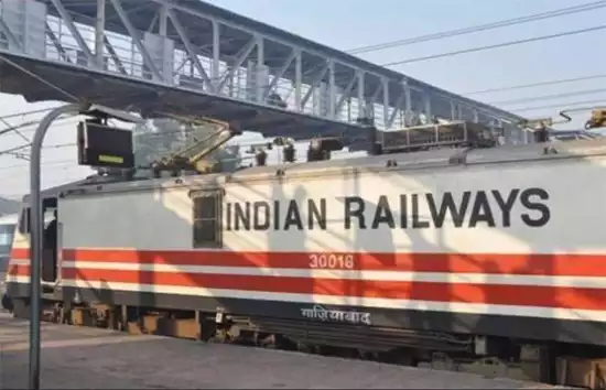 भारतीय रेलवे ने शुरू की कई स्पेशल ट्रेनें,  इन ट्रेनों को  किया कैंसल, देखें लिस्ट 