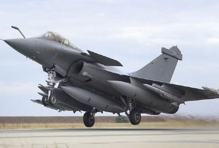 फ्रांस : राफेल विमान का काम देख रहे भारतीय वायुसेना के दफ्तर में घुसपैठ की कोशिश