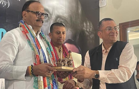 होम्योपैथी के जनक डॉ. सैमुअल हैनीमैन के 269 वें जन्मदिवस के अवसर पर हुआ भव्य समारोह