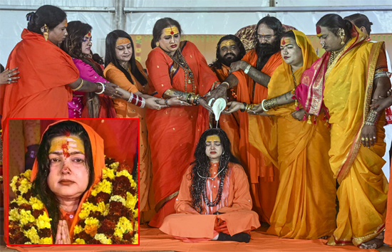 ममता कुलकर्णी ने महाकुंभ में किया अपना पिंडदान, बनी किन्नर अखाड़े की महामंडलेश्वर