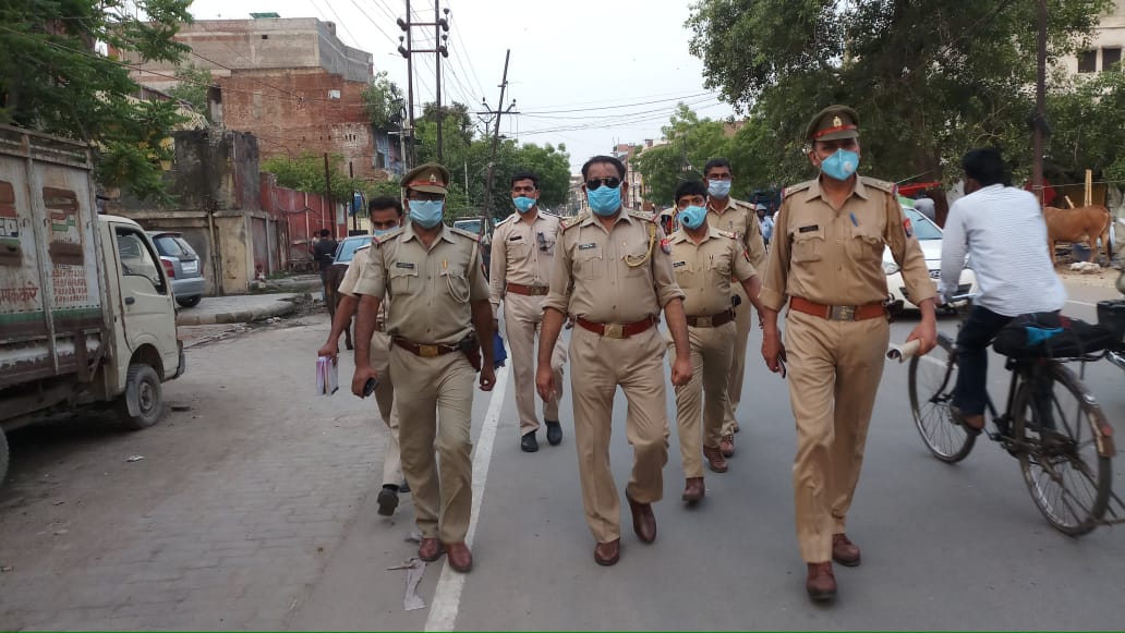 कानपुर : चमनगंज थाना पुलिस के लगातार चल रहे चाबुक से आम जनता ने लिया चैन की सास