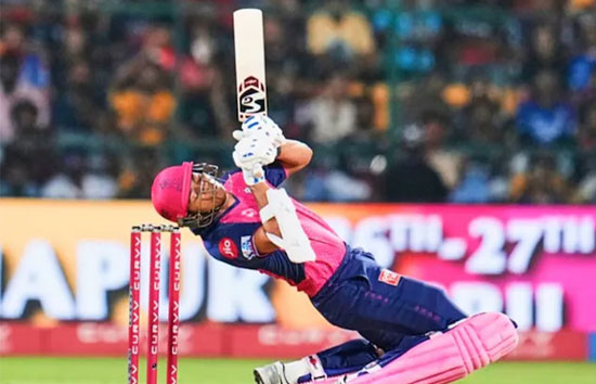 यशस्वी जायसवाल ने फिर मारा पहली बाल पर छक्का, IPL इतिहास में बना नया रिकॉर्ड