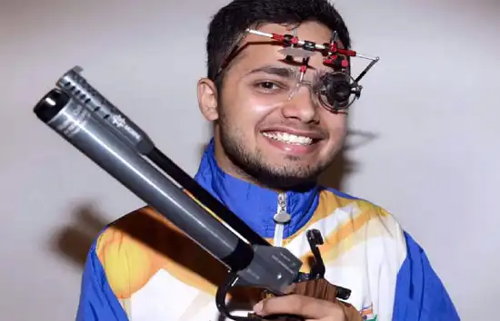 Tokyo Paralympic 2020 : भारत का शानदार प्रदर्शन जारी, शूटिंग में मनीष नरवाल को मिला गोल्ड मेडल 
