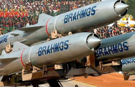 चीन से तनाव के बीच भारत ने फिलीपींस को ब्रह्मोस मिसाइल की पहली खेप सौंपी
