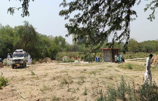 Coronavirus in india : देश के दो शहरों में घाटों और कब्रिस्तान पर शवों की भीड़, कम पड़ने लगी जगह