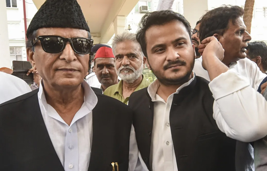 आजम खान और अब्दुल्ला आजम झटका, दो पैन कार्ड से जुड़े मामले में खारिज की याचिका 