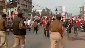 किसान आंदोलन को पूरे हुए 7 महीने, लखनऊ में किसान संगठन और पुलिस में जमकर झड़प
