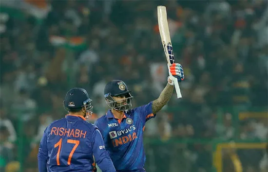 Ind Vs Nz : टीम इंडिया ने न्यूजीलैंड को 5 विकेट से दी शिकस्त, पंत ने लगाया जीत का चौका 
