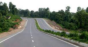 सड़क न बनने पर आमरण अनशन की दी चेतावनी