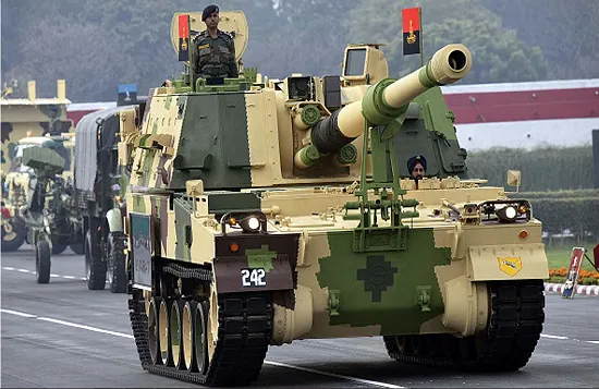 पाकिस्तान को चीन दे रहा है आधुनिक सैन्य सामान
