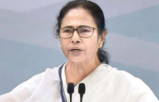 बंगाल : ममता सरकार ने वित्‍त वर्ष 2024-25 के लिए पेश किया बजट, लेकिन हुआ कुछ ऐसा की विपक्ष को बोली धिक्कार आप लोगों पर...