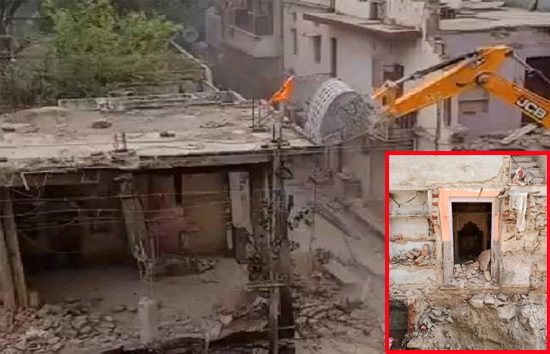 राजस्थान : अलवर में विकास के नाम पर चला बुलडोजर, 300 साल पुराने तीन मंदिर को तोड़ा 