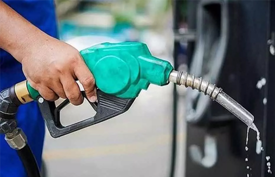 32वें दिन ट्रोल-डीजल की कीमतों में नहीं हुआ किसी तरह का बदलाव, जानें अपने शहर का ताजा रेट 