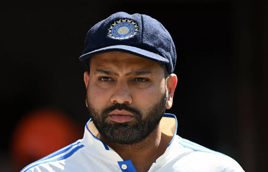 इज्जत से प्लेइंग XI से खुद बाहर हो जाए रोहित शर्मा...पूर्व क्रिकेटर को कप्तान का सुझाव