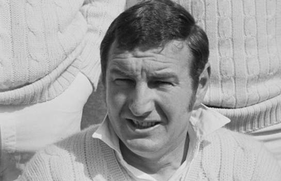इंग्लैंड के पूर्व बल्लेबाज जिम पार्क्स का 90 वर्ष की आयु में निधन