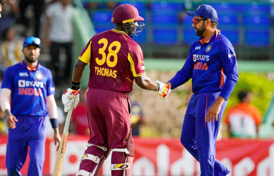 IND vs WI: आज होने वाला तीसरा मैच भी देर से होगा शुरू, खिलाड़ियों को मिलेगा ज्यादा आराम का मौका 