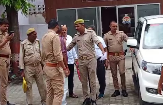 एक और सपा नेता रेप केस में गिरफ्तार, अयोध्या के बाद कन्नौज से सामने आया मामला 