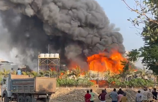 राजकोट : टीआरपी गेम जोन में भीषण आग से 24 की मौत, मृतकों में 9 बच्चे भी शामिल 