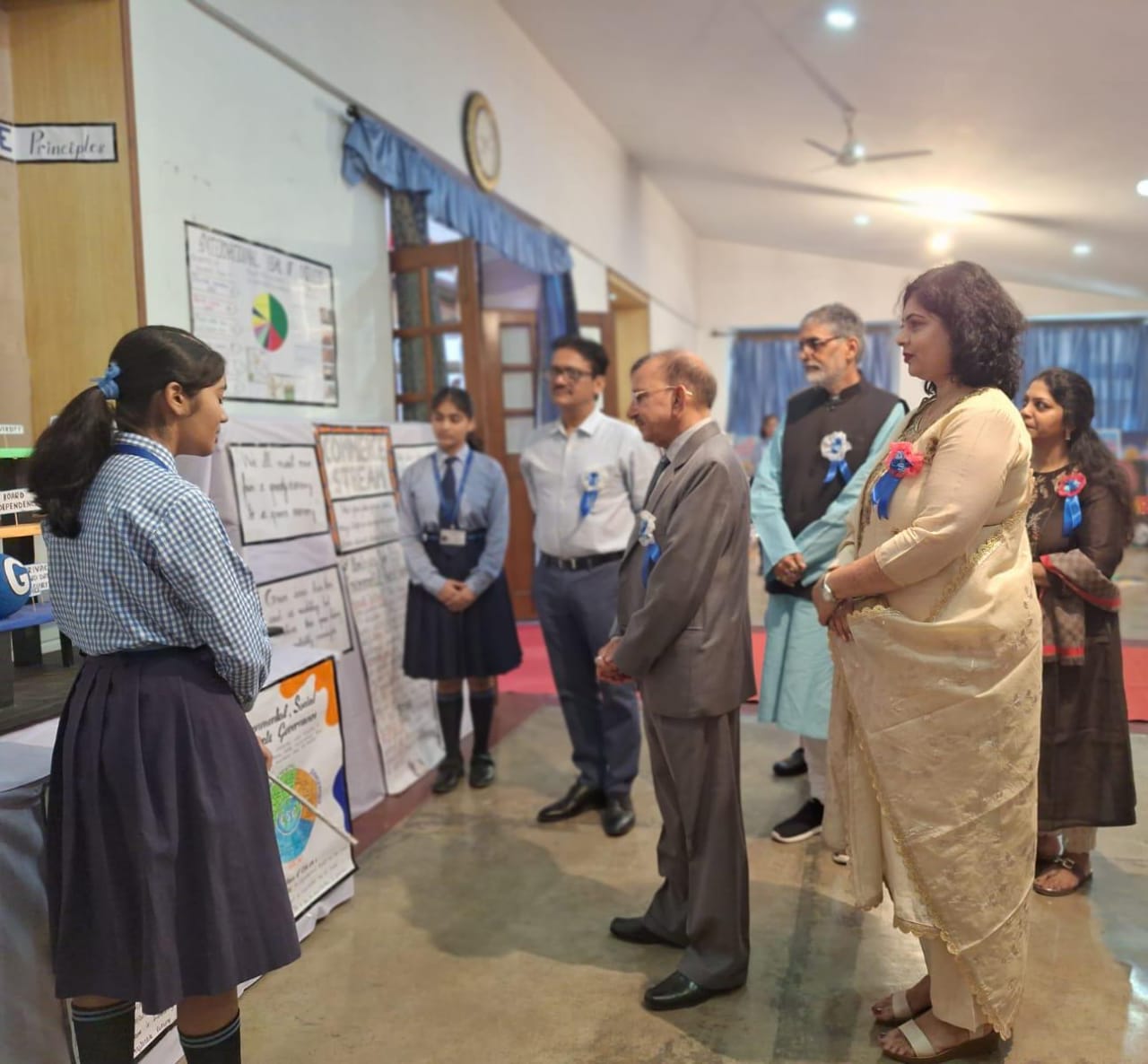 वार्षिक आर्ट एंड क्राफ्ट कम सब्जेक्ट प्रोजेक्ट प्रदर्शनी एवं बाल मेला संपन्न