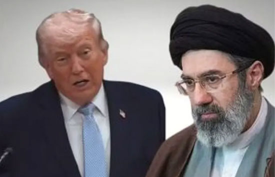 Iran US Tension : अमेरिकी युद्धपोत USS हिगिंस में लगी आग, साजिश या हादसा! इंजन रूम को हुआ नुकसान