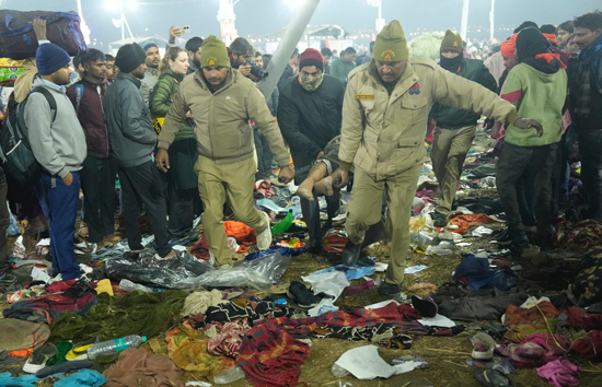 प्रयागराज : महाकुंभ में भगदड़, 10 श्रद्धालुओं की मौत, पीएम मोदी ने 2 घंटे से 3 बार सीएम योगी से की बात 