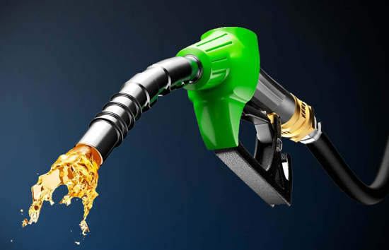 petrol-diesel Price : कच्चा तेल 100 डॉलर प्रति बैरल के पार, भारत में कीमतें स्थिर 