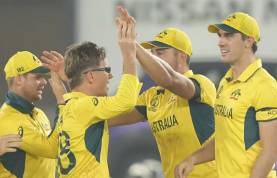 AUS vs ENG : ऑस्ट्रेलिया ने इंग्लैंड को 33 रन से हराया, लगातार छठी हार के बाद वर्ल्ड कप से बाहर