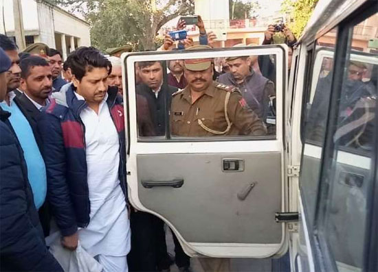 उत्तर प्रदेश : जमीनी विवाद मामले में सपा विधायक नाहिद हसन को जेल 