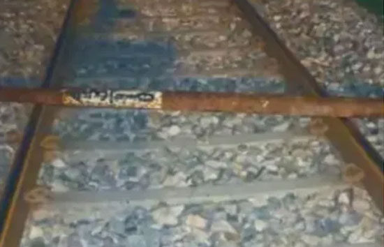 रामपुर में बड़ी साजिश, ट्रेन पलटाने के लिए ट्रैक पर रखा 7 मीटर लंबा पिलर