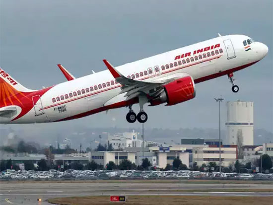 कोरोना वायरस का खौफ, भारतीयों को निकालने के लिए चीन रवाना हुआ एयर इंडिया का विमान