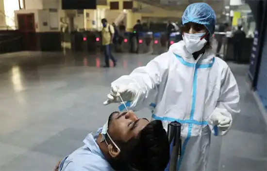 कोरोना अपडेट : भारत में पिछले 24 घंटे में 39,796 नए केस, 723 मरीजों की मौत 