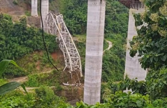 मिजोरम में निर्माणाधीन रेलवे पुल गिरा, 17 मजदूरों की मौत, कई घायल, मलबे में 30 से 40 मजदूरों के दबे होने का शक 