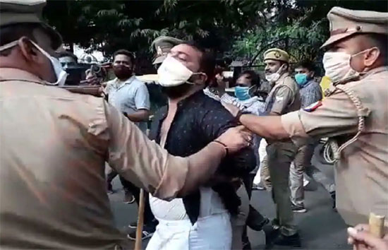 लखनऊ : कांग्रेसी नेता ने सिपाही को मारी टक्कर, साथी समेत गिरफ्तार 