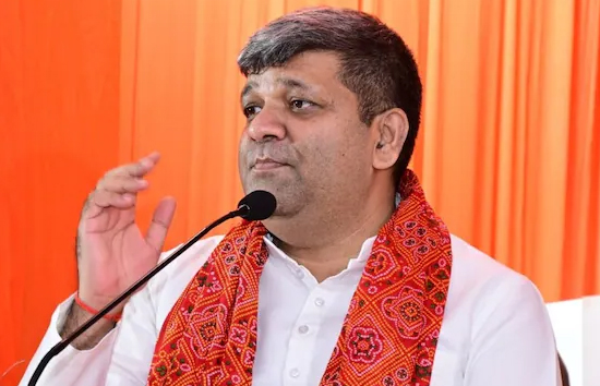 अपनी ही सरकार में मंत्री को सताया जान का खतरा...कहा-किसी तरह की अनहोनी पर एसटीएफ होगी जिम्मेदार 