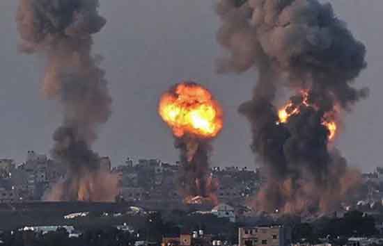इजरायल ने लेबनान में बरसाए बम, 400 लोगों की गई जान, 83 बच्चे भी शामिल