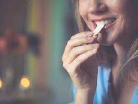 Chewing Gum निगलने से क्या होता है?