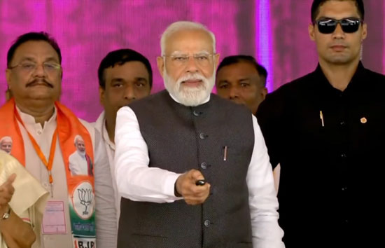 प्रधानमंत्री मोदी ने किया सबसे बड़े गंगा एक्सप्रेसवे का उद्घाटन, बोले-प्रदेश  के विकास की नई लाइफलाइन