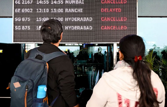 6 दिन बाद इंडिगो की 1650 फ्लाइट ट्रैक पर, नागरिक उड्डयन मंत्रालय ने बताया 610 करोड़ रिफंड, 3000 बैग भी लौटाए