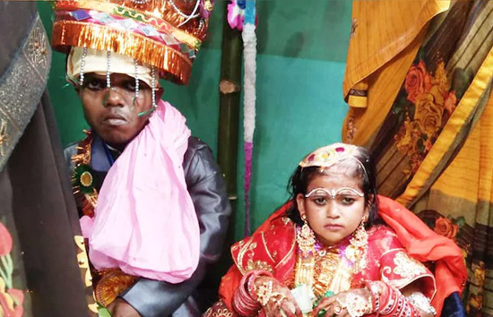 रब ने बना दी जोड़ी : 34 इंच की दुल्हन को मिला 36 इंच का दूल्हा, बिना निमंत्रण के पहुंच गए हजारों लोग 