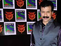 दिनेश फडनीस को आया हार्ट अटैक