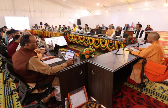 संगम में डुबकी, महाकुंभ में योगी सरकार की कैबिनेट मीटिंग, हाथरस और कासगंज को  मेडिकल कॉलेज का तोहफा 